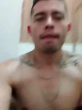 PitudoWuero online show from September 2025 06:26:02 AM