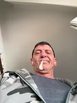 BULLBSX online show from April 2026 06:31:02 AM