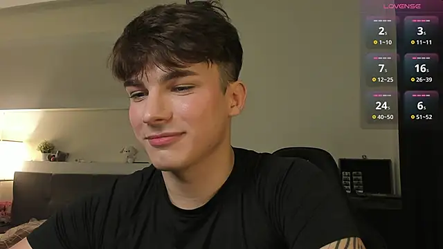 Snapshot of mystic_evan chatting on May 2026 08:25:01 PM mystic evan online show from May 2026 08:25:01 PM