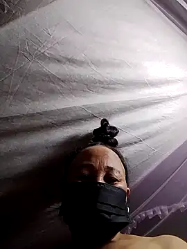 Snapshot of Mamapm20 chatting on October 2025 12:49:02 PM Mamapm20 online show from October 2025 12:49:02 PM