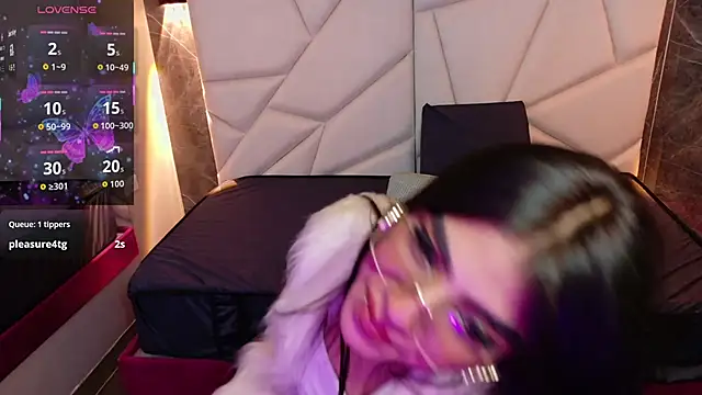 Snapshot of aysel_27 chatting on October 2025 03:39:02 AM aysel 27 online show from October 2025 03:39:02 AM