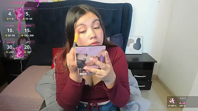 Snapshot of LucyPetit chatting on September 2025 01:00:01 PM LucyPetit online show from September 2025 01:00:01 PM
