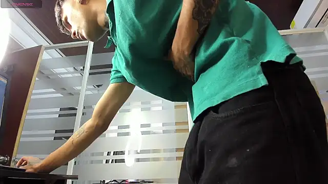 Thiago twink online show from September 2025 12:41:01 PM