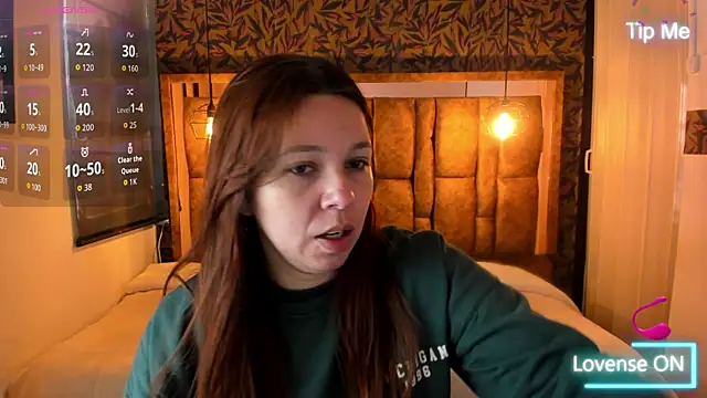 Isa Thompson   online show from October 2025 11:55:02 AM