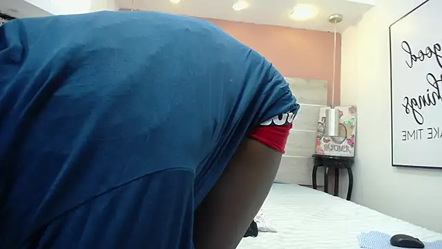 AlexandraCambell online show from December 2025 07:11:02 PM