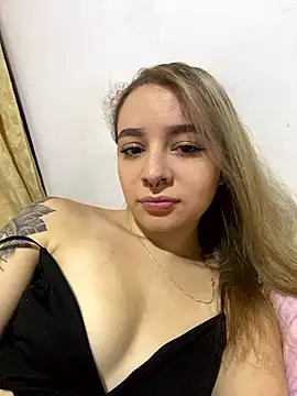 karla-thomsom10 online show from January 2026 06:34:01 PM