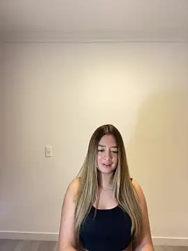 Zara Ross online show from October 2025 04:35:02 AM