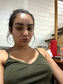 Snapshot of hannahhotwife chatting on October 2025 03:48:01 AM hannahhotwife online show from October 2025 03:48:01 AM