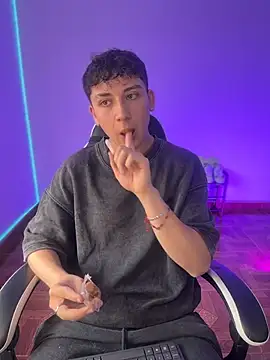 Casper   kyy online show from November 2025 06:10:01 PM