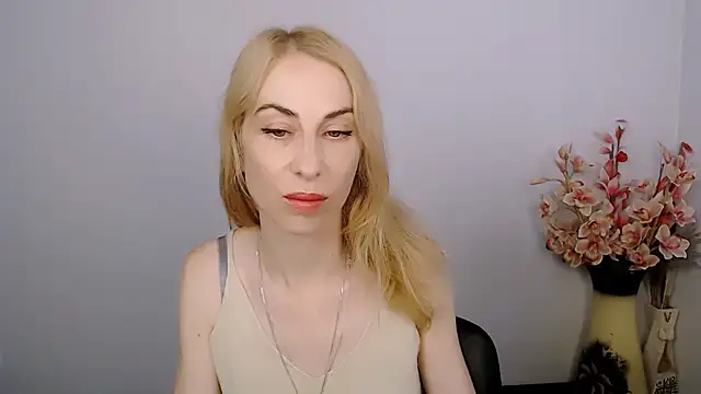 Snapshot of Create_your_own_sun chatting on July 2026 09:37:02 AM Create your own sun online show from July 2026 09:37:02 AM