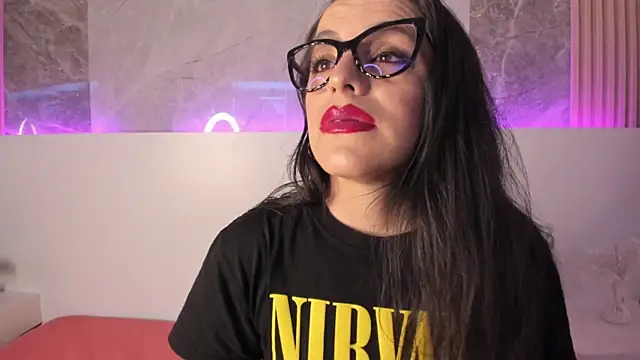 IsisNoir online show from September 2025 07:25:01 PM