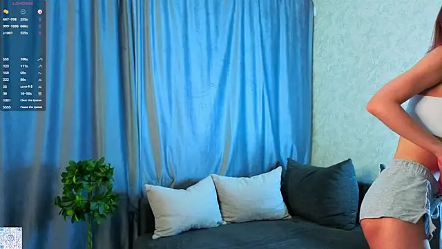 FloraNesli online show from January 2026 06:29:02 AM