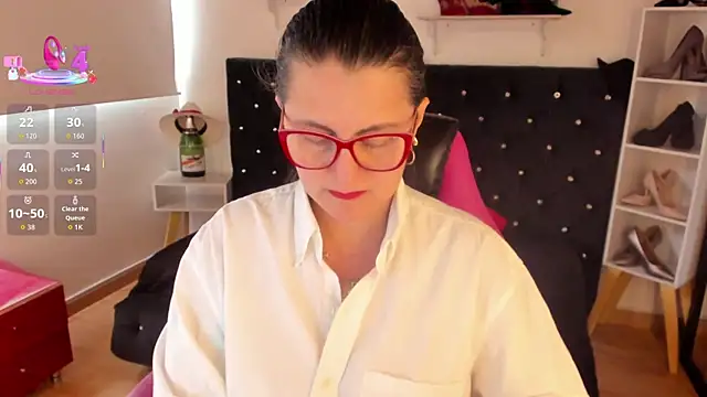 D Martii online show from September 2025 01:27:02 PM