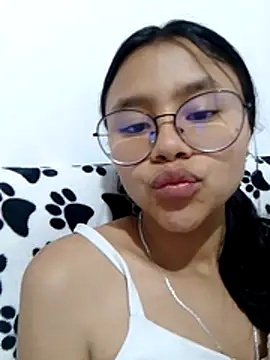 SofieLove 01 online show from April 2026 08:41:01 AM