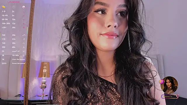 Snapshot of Tokio-Shuang chatting on October 2025 09:02:02 PM Tokio-Shuang online show from October 2025 09:02:02 PM