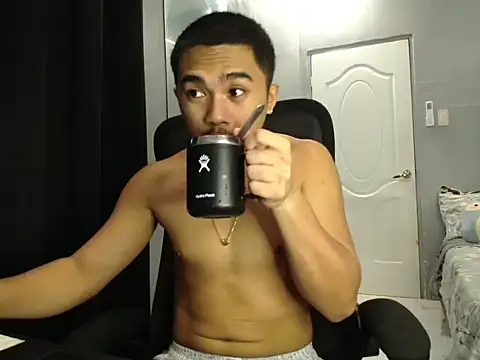 Snapshot of pinoyAdrianneXXX chatting on October 2025 12:33:02 AM pinoyAdrianneXXX online show from October 2025 12:33:02 AM