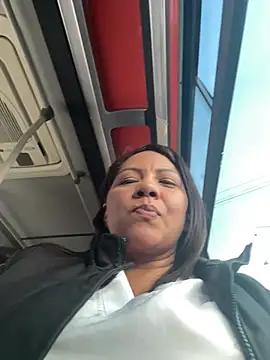 hiilarybrown online show from July 2026 10:23:02 PM