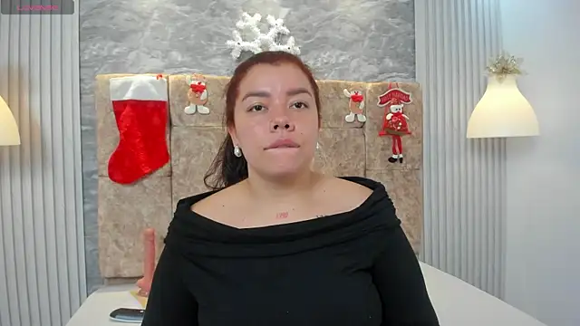 leilapons online show from December 2025 03:52:01 PM