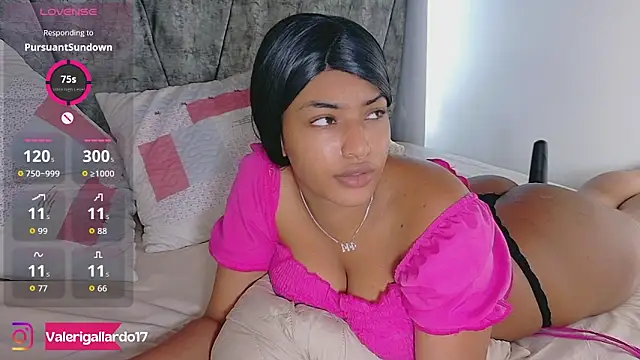 ValeriGallardo17 online show from November 2025 07:50:02 PM