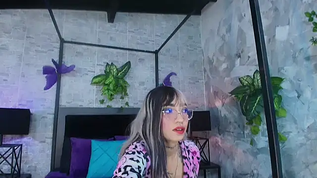 salem rose online show from September 2025 08:19:01 PM