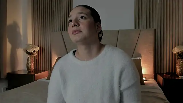 Rachell Jamess online show from September 2025 03:50:01 AM