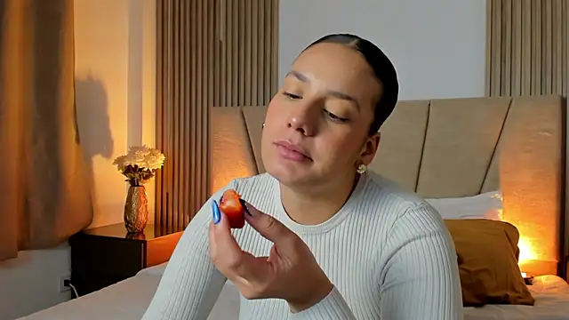 Rachell Jamess online show from October 2025 03:40:02 AM