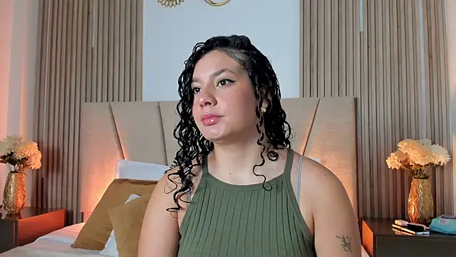 Rachell Jamess online show from November 2025 03:38:02 AM