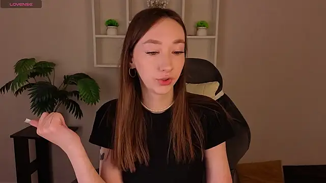 Miche1le Allenne online show from March 2026 01:02:01 AM