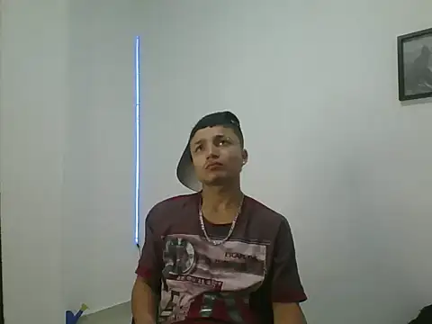 Snapshot of yissus_20_ chatting on April 2026 03:41:02 PM yissus 20 online show from April 2026 03:41:02 PM