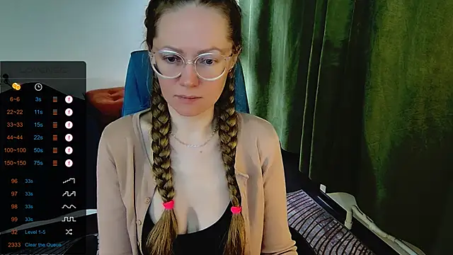 Snapshot of _Goldilocks_ chatting on September 2025 06:59:02 AM  Goldilocks  online show from September 2025 06:59:02 AM