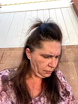 Snapshot of petalsexy chatting on September 2025 06:40:02 PM petalsexy online show from September 2025 06:40:02 PM