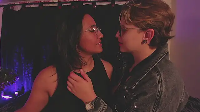 Snapshot of CrazyCakes_ chatting on September 2025 04:45:02 AM CrazyCakes  online show from September 2025 04:45:02 AM