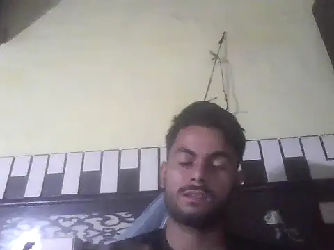 ursdreamperson online show from October 2025 02:24:01 AM