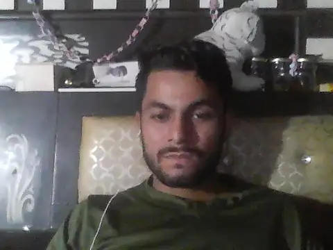 ursdreamperson online show from November 2025 01:21:02 PM