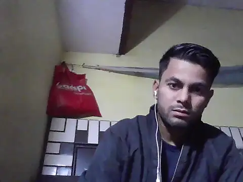 ursdreamperson online show from November 2025 03:28:01 AM