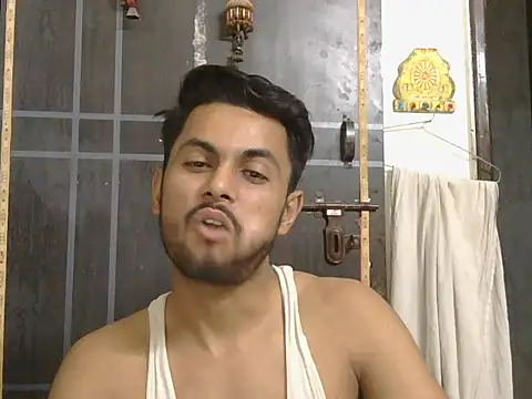 Snapshot of ursdreamperson chatting on May 2026 01:41:01 PM ursdreamperson online show from May 2026 01:41:01 PM