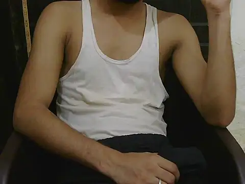 Snapshot of ursdreamperson chatting on May 2026 01:22:01 AM ursdreamperson online show from May 2026 01:22:01 AM