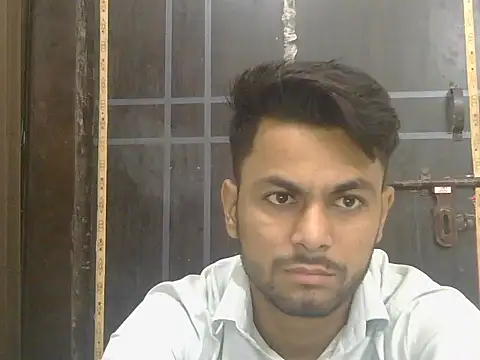 Snapshot of ursdreamperson chatting on May 2026 01:03:02 AM ursdreamperson online show from May 2026 01:03:02 AM