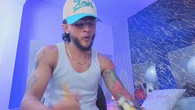 Snapshot of jonas_conor chatting on June 2026 07:48:01 PM jonas conor online show from June 2026 07:48:01 PM