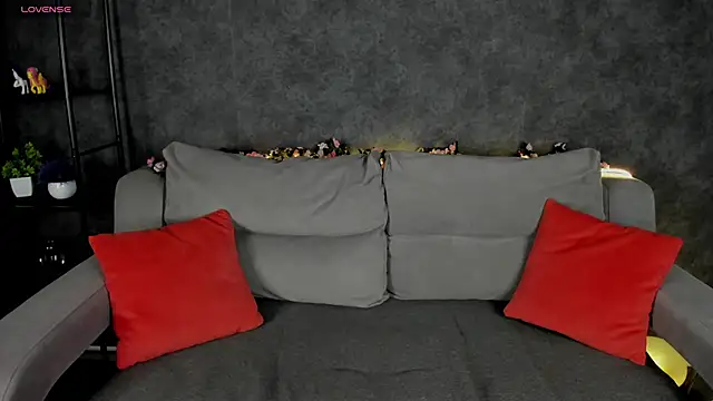 Lori Blossom online show from February 2026 01:12:01 AM