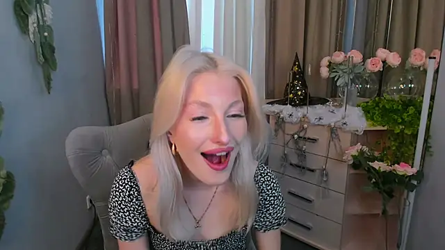 Sarrah blush online show from October 2025 01:12:01 PM