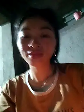 Snapshot of Phuongphuongg chatting on October 2025 10:53:02 PM Phuongphuongg online show from October 2025 10:53:02 PM