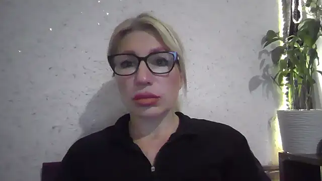 fox red lady7 online show from November 2025 01:21:02 PM