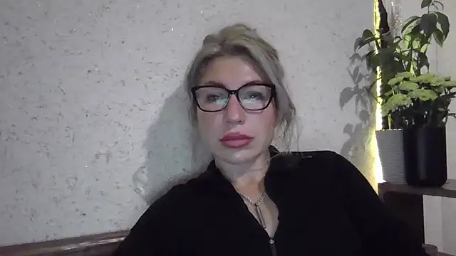 fox red lady7 online show from November 2025 08:55:01 PM