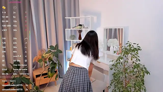 UdelaDodson online show from November 2025 03:06:02 AM