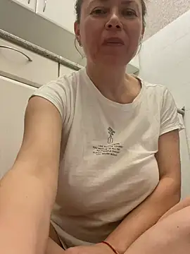 Kiravix online show from April 2026 07:48:01 PM