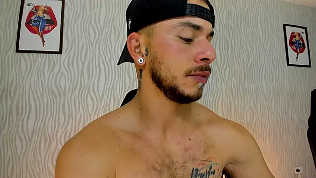 Snapshot of dylan_jacobx chatting on October 2025 02:56:02 AM dylan jacobx online show from October 2025 02:56:02 AM