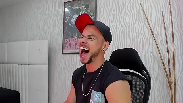 Snapshot of dylan_jacobx chatting on February 2026 03:37:01 AM dylan jacobx online show from February 2026 03:37:01 AM