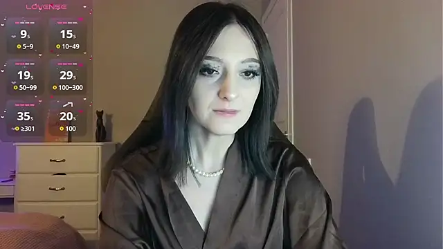 Snapshot of white_liillyy chatting on April 2026 09:21:02 PM white liillyy online show from April 2026 09:21:02 PM