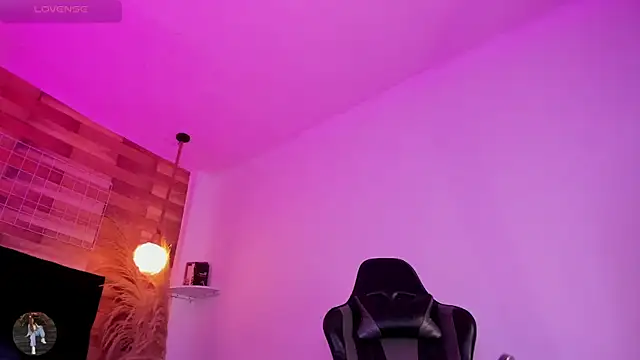 Emily brown04 online show from March 2026 01:45:01 PM